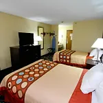 Super 8 By Wyndham Kansas City