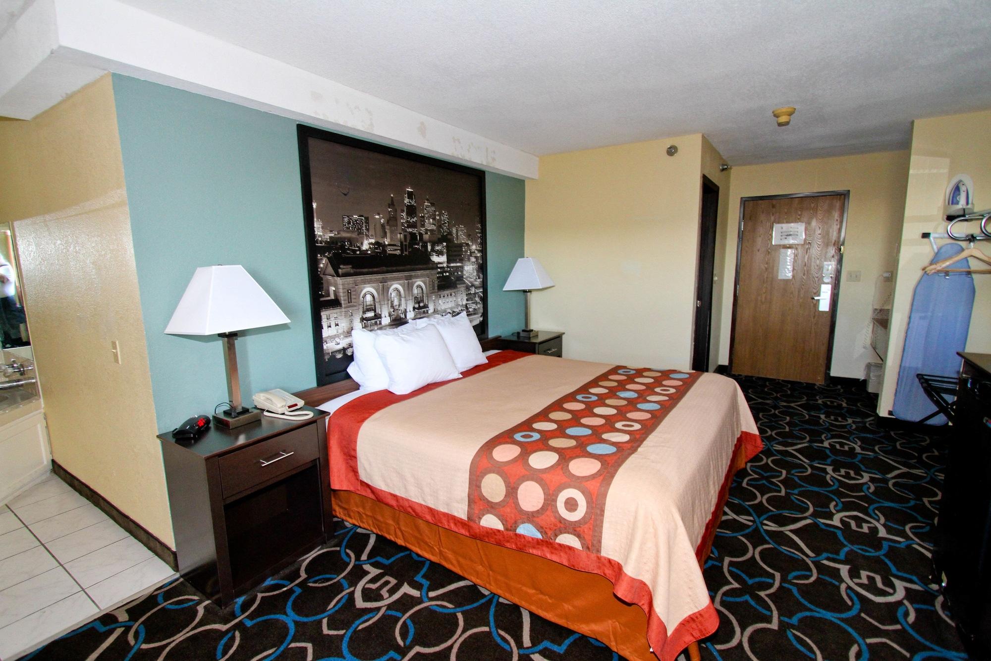 Super 8 By Wyndham Kansas * Kansas City