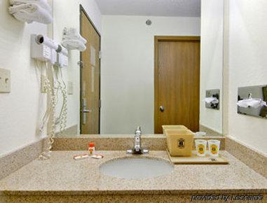 Hotel Super 8 By Wyndham Kansas