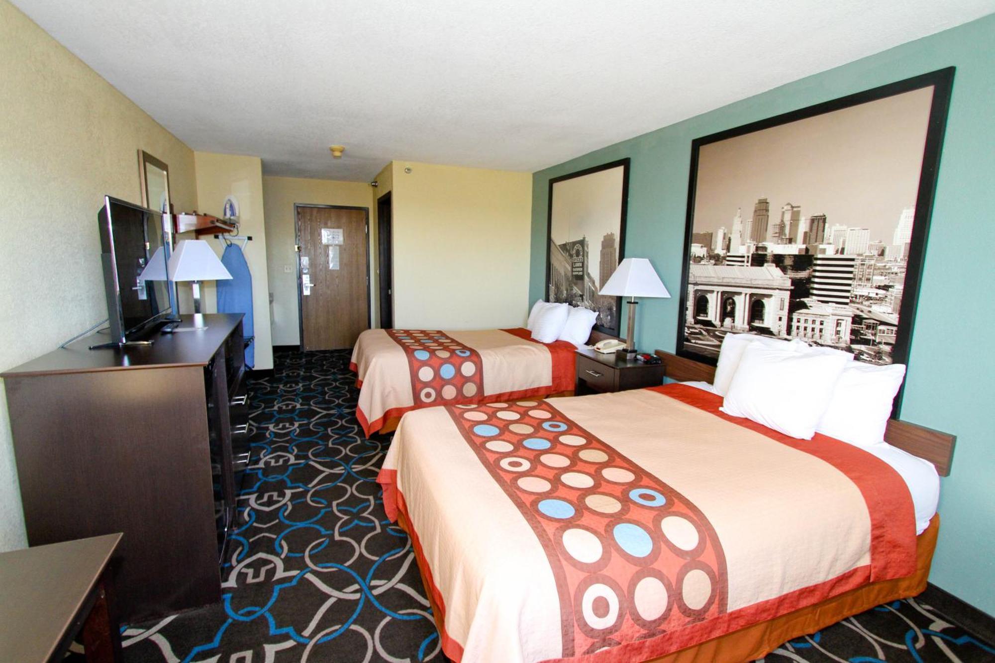 Hotel Super 8 By Wyndham Kansas Kansas City