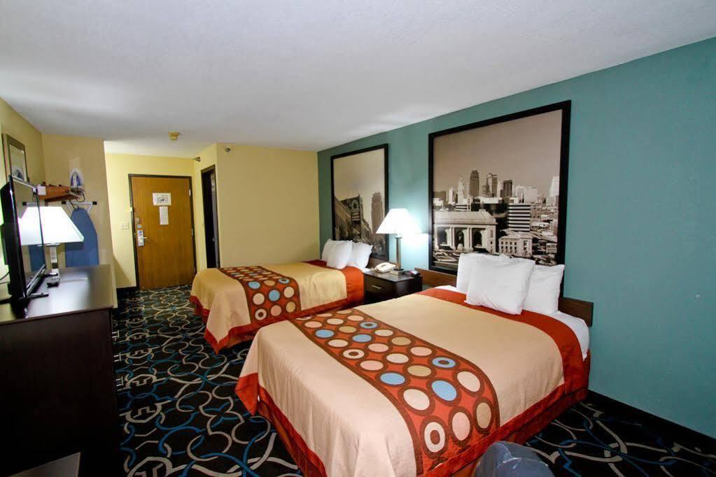 Hotel Super 8 By Wyndham Kansas *